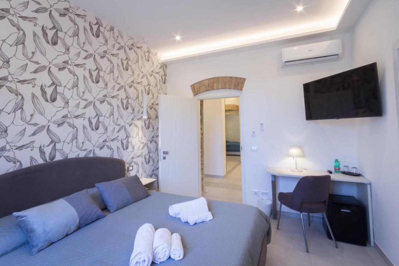 Villa Valverde Apartments E B&B ตาออร์มินา ภายนอก รูปภาพ